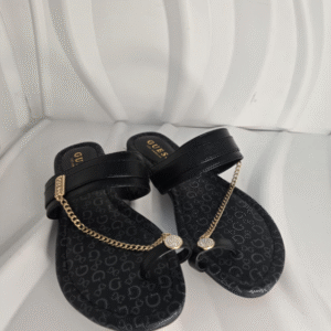 Sandalia Marca Guess con correa dorada